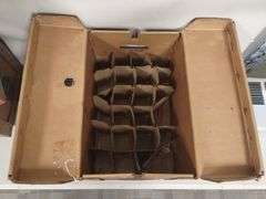 Pickers LOT: 3 PABST Beer Cases