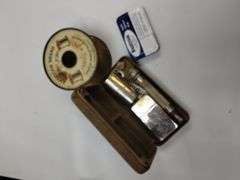 WWI Gillette Kahki Military Barber Shaving Kit Genco Razor Rawleighs Jar Brush Bantron Tablets