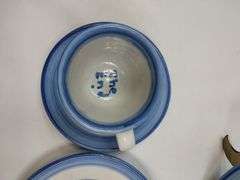 Hadley Pottery Country Scene 16pcs 4 Place Settings Animals Only
