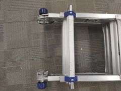 WERNER Aluminum Ladder Folding MT-22 21ft 300lb