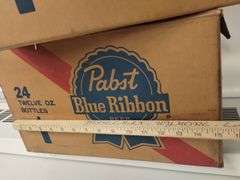 Pickers LOT: 3 PABST Beer Cases