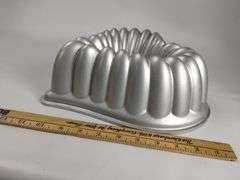Bundt Cake Molds Viking Heart Christmas