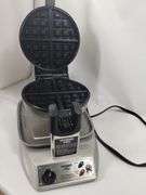 Kitchen Appliance Waring Pro Flip Waffle Maker Hotel Style