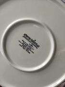 Temptations Two Mixing Bowls Lids + 2 Pie Dishes Old World
