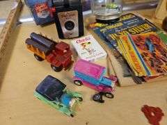Pickers LOT: Vintage Toys FP Record Player Barbie Chemistry Sets & More