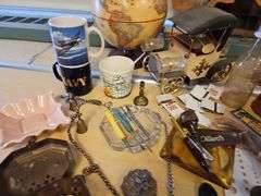 Pickers LOT: Vintage Trinkets Globe Weather Vane Style Horse & More