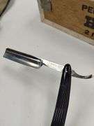 WWI Gillette Kahki Military Barber Shaving Kit Genco Razor Rawleighs Jar Brush Bantron Tablets