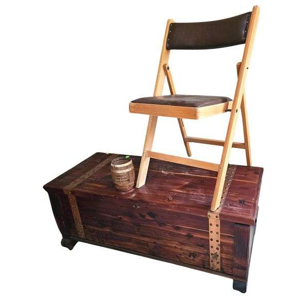 Cedar Chest Trunk Avilla Bank Keg Folding Chair