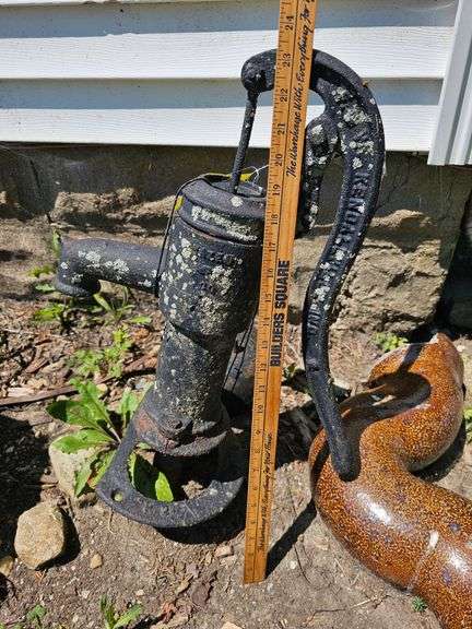 Antique Kendallville IN Hand Pump Water Spigot Garden Outdoor Decor