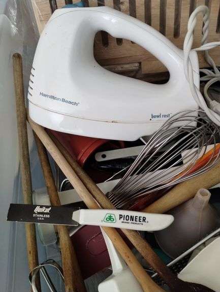 LOT Kitchen Gadgets Utensils Hamilton Beach Pampered Chef