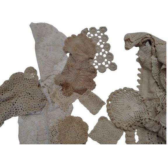 Lot Crocheted Doilies