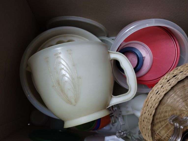 LOT Vintage Tupperware Measuring Cup +