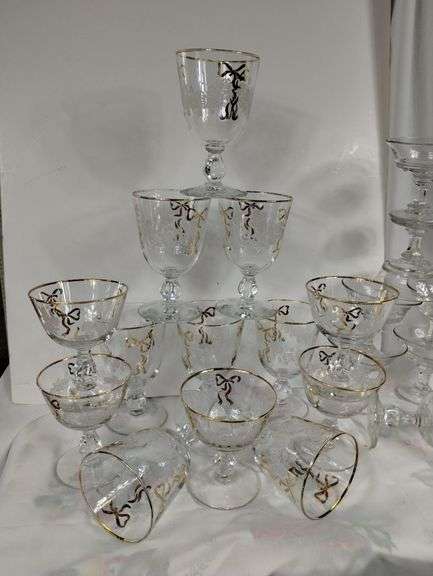 LOT Vintage Bridal Champagne Glasses & Clear Champagne Glass Set