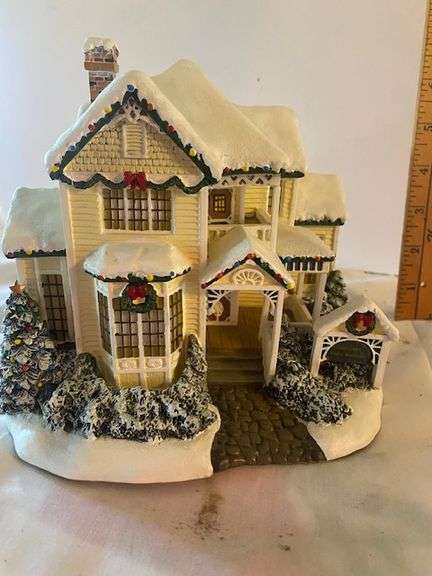Deer Creek Bed & Breakfast Hawthorne Village John Deere Collection Lighted House