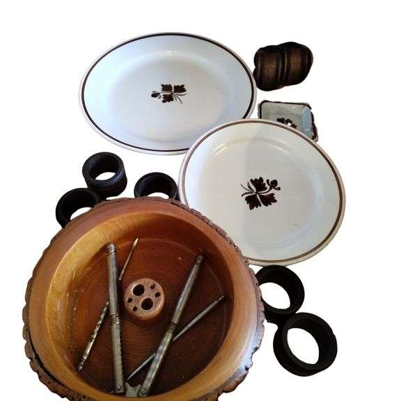 Meakin Tea Leaf Pattern Plates Nut Cracker Bowl