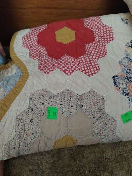 Grandmothers Flower Garden Hand Stitched Quilt Antique