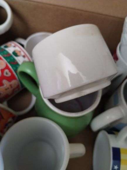 LOT Vintage Coffee Mugs Christmas Rooster Serenity Prayer