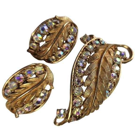 Vintage Costume Jewelry Aurora Borealis Brooch Earrings