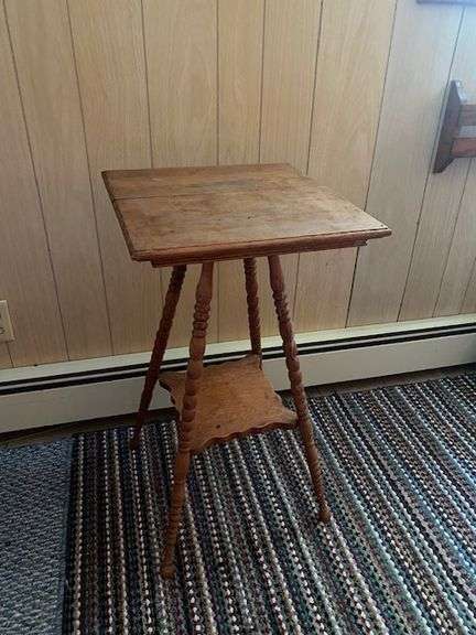 Antique Oak Wooden Spindle Leg Plant Parlor Table