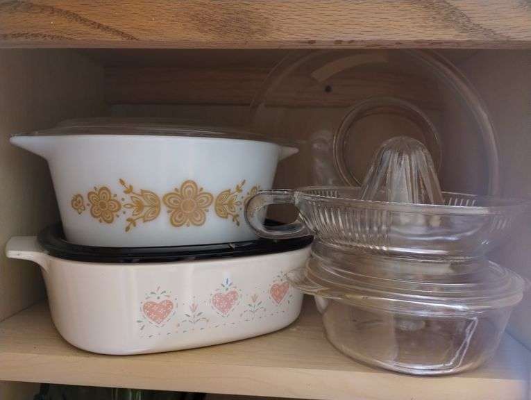 LOT Covered Corelle Pyrex Dishes+
