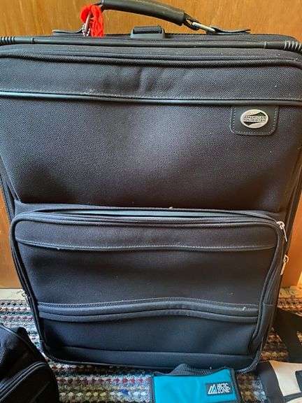 LOT American Tourist Suitcase+ Carry On + 5 Tote Bags