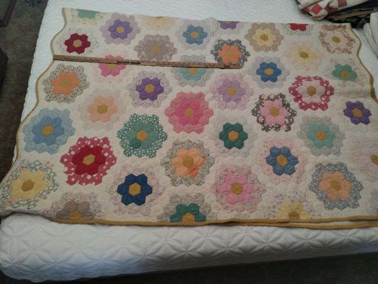 Grandmothers Flower Garden Hand Stitched Quilt Antique