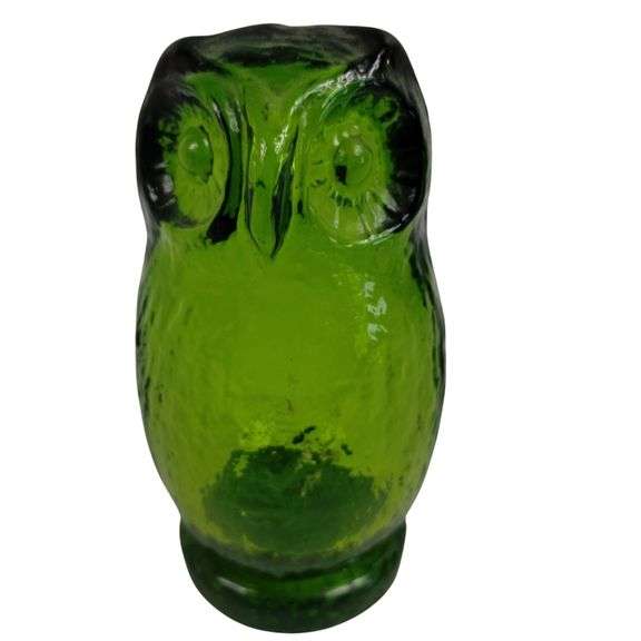 Vintage Pilgrim Glass Green Owl 4.5" Tall