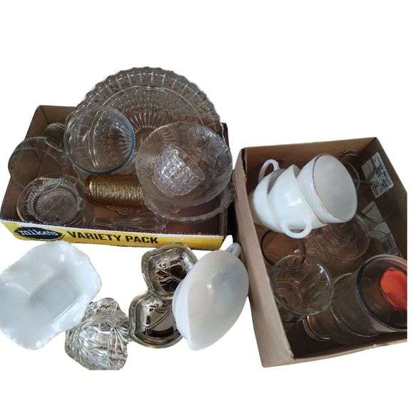 Pickers LOT: Vintage Glass Milk MCM Silver Cake Plate