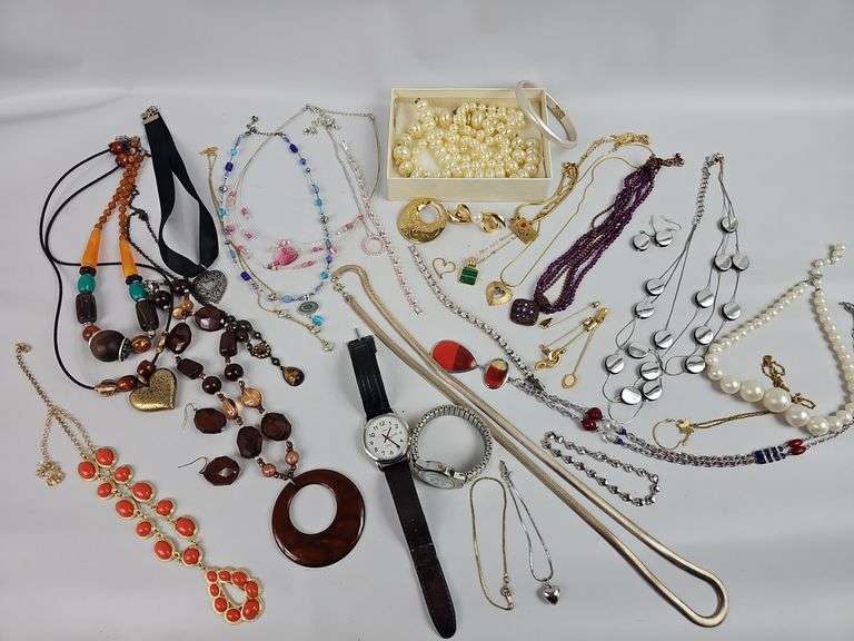 Misc Costume Jewelry LOT Necklaces Watches Bracelets
