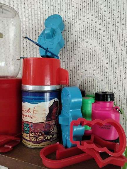 LOT Kool-Aid Dispenser Neon Binoculars Chuck Wagon Thermos