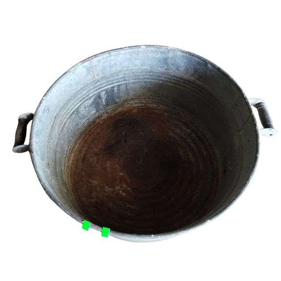 Large Galvanized Metal Tub Wooden Handle Red Stripe