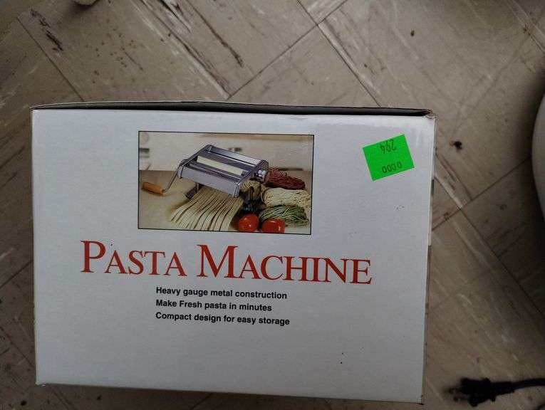 Pasta Machine IOB Like New