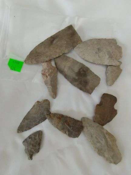 LOT Primitive Mixed Arrow Heads Indiana Native American