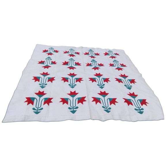 Hand Stitched Antique Quilt North Carolina Lily Pattern Red Green