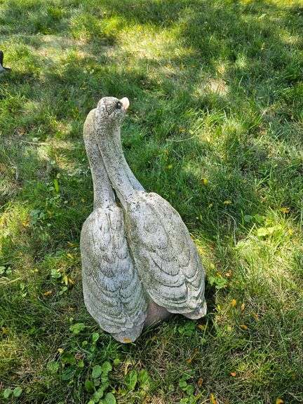 Vintage Pair of Geese Figure Outdoor Garden Henri Studio 1988