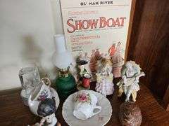 Pickers Lot Vintage Figures Oil Lamp Birds