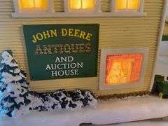 John Deere Antiques & Auction House Hawthorne Village John Deere Collection Light
