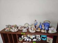 Pickers Lot Home Decor Figures Tea Pot Sets