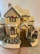 Deer Creek Bed & Breakfast Hawthorne Village John Deere Collection Lighted House