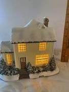 Deer Creek Bed & Breakfast Hawthorne Village John Deere Collection Lighted House