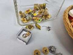 Pickers LOT: Pins Lapel Masonic Christmas Fashion