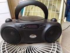 LOT Vintage Fans & CD Radio Boombox