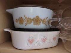 LOT Covered Corelle Pyrex Dishes+