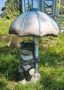 Vintage Frog & Umbrella Bird Bath Figure Outdoor Garden