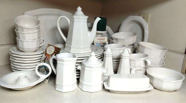 Over 50 Pcs Pfaltzgraff Heritage Stoneware White Dish Dinner Lunch Plates Bowls Serving