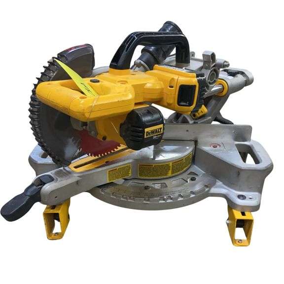 DeWalt Chop Saw 20V Battery Operated