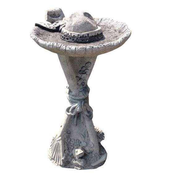 3ft Tall Outdoor Fountain MoMoive Mold 2005 Garden Decor