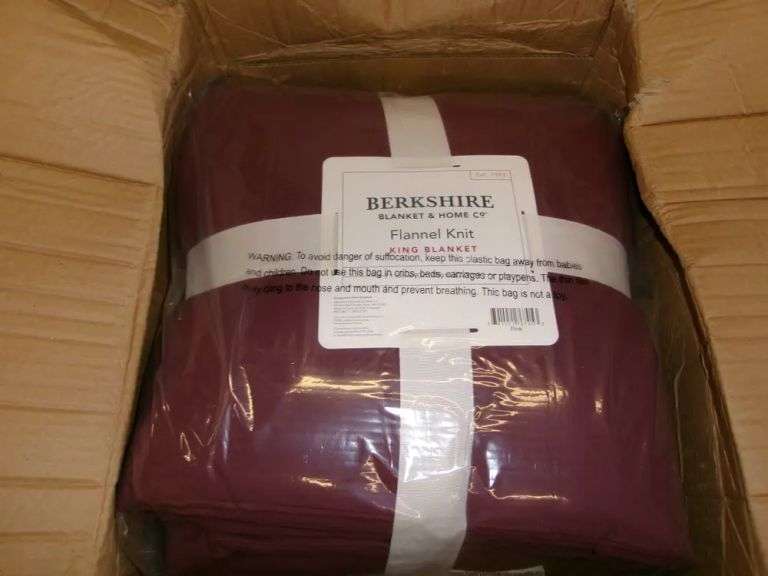 Auction #1455-F Brought to by The Brandon St Warehouse