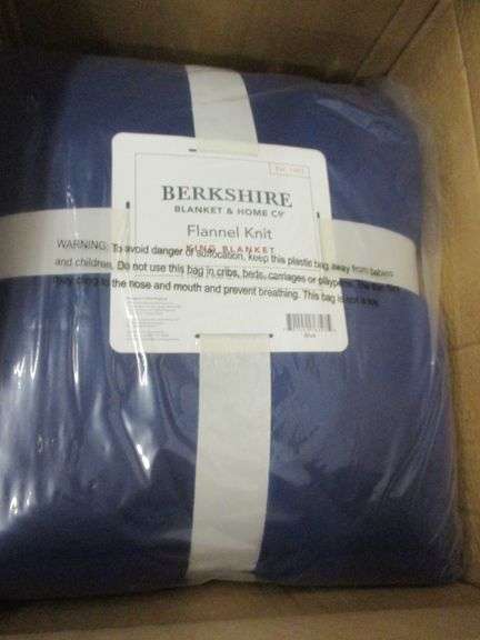 Auction #1447-C Brought to you by The Brandon St Warehouse