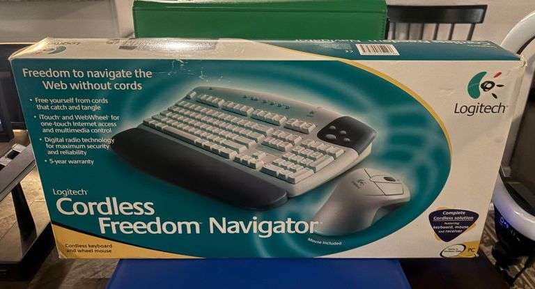 Logitech Cordless Freedom Navigator Keyboard with Mouse